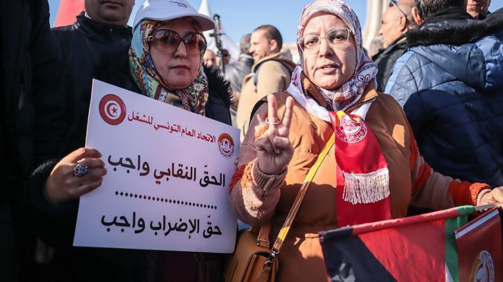 Tunus’ta protesto: Binlerce kişi hükümeti protesto etti, reform talebi yankılandı