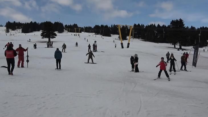 Mart ayında Uludağ’da pistler doldu! Sezon sonu indirimi tatilcileri bekliyor