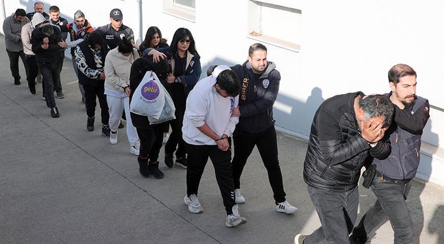 30 milyar TL’lik işlem! Sahte uygulamalardan kazanç sağlamış gibi gösterdiler