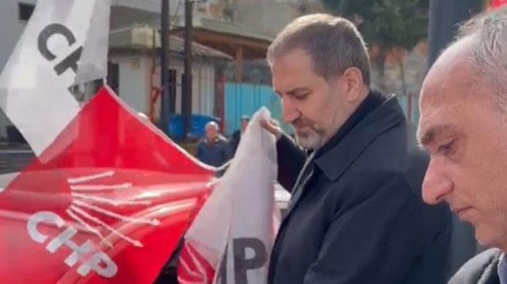 Yere düşen CHP bayrağını AK Parti’li Şen topladı
