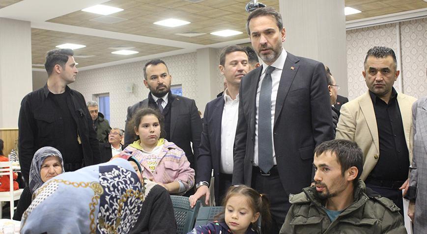 Bakan Bayraktar, Nallıhan’da iftar programına katıldı