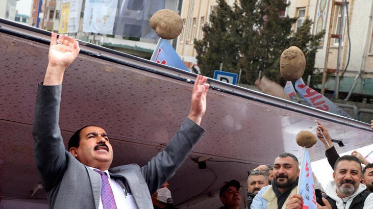 ‘Ben buranın yerli patatesiyim’! Belediye başkan adayı vaatlerini sıraladı
