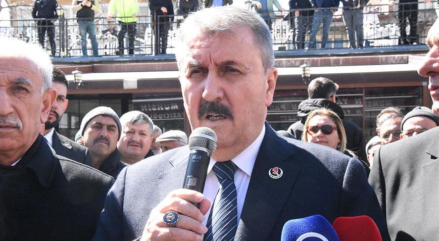 Mustafa Destici: Birleştirici, bütünleştirici bir siyaset izliyoruz