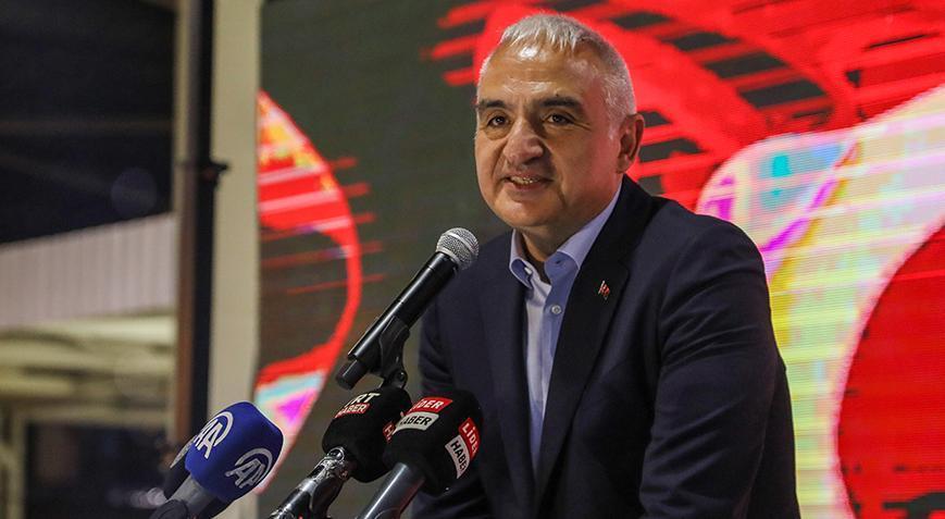 Bakan Ersoy: Belediyecilik sosyal medya ile yapılmaz