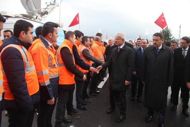 Bakan Uraloğlu Kütahya'da konuştu! 'Hizmetlerimiz artarak devam edecek'