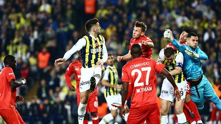 Spor yazarları Fenerbahçe-Pendikspor maçını değerlendirdi: Nasıl oluyor da tuzağa düşüyor?