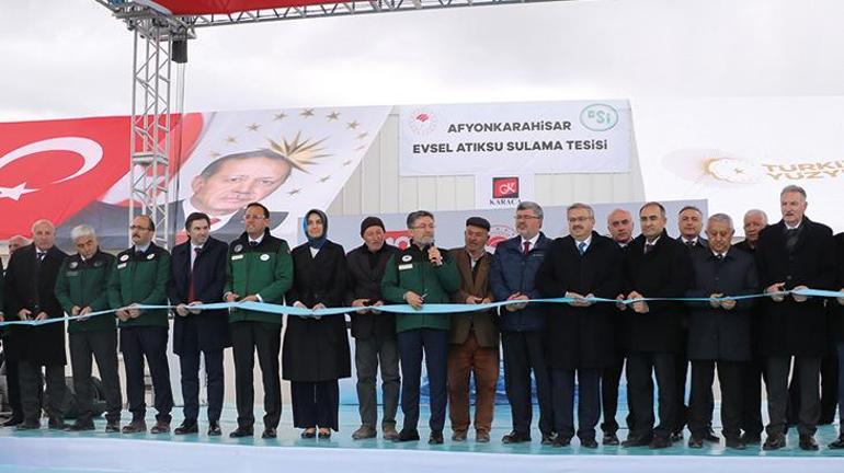 Bakan Yumaklı: Suyun da yüzde 77'sini tarım kullanmakta