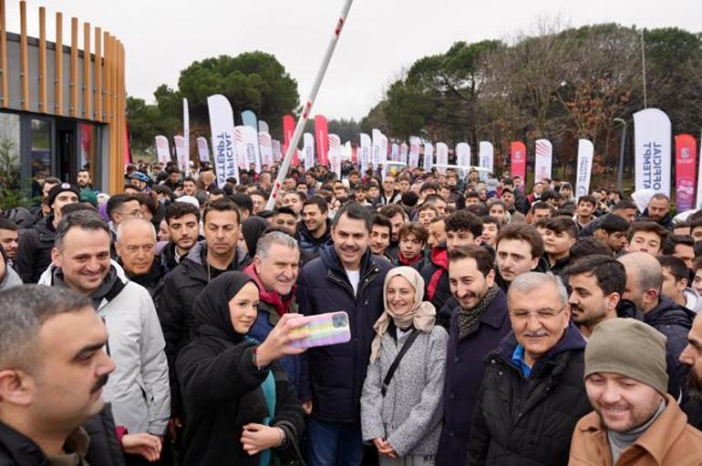 AK Parti İBB Başkan adayı Kurum: Bize çalışkan adam lazım, tatil yapan değil