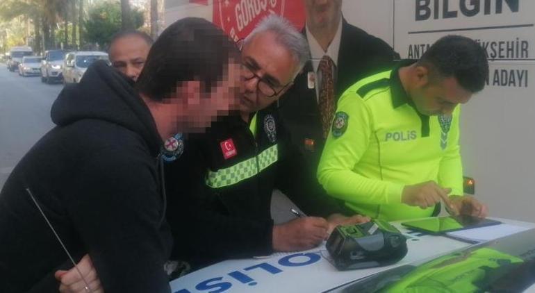 Polise direndi, alkolmetreyi üflemeyi reddetti! 'Eşim üflesin'