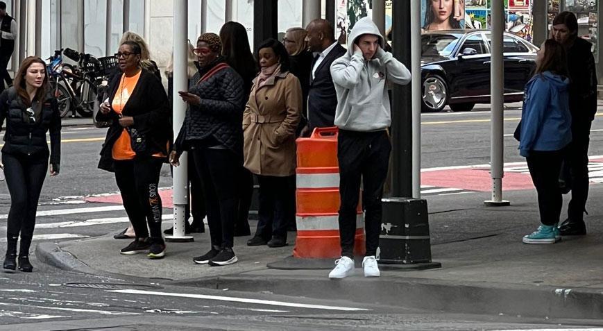 Eylem Tok ve oğlu Timur Cihantimur New York sokaklarında! Görüntüleri ortaya çıktı