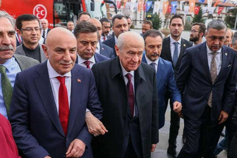 MHP lideri Bahçeli'den Turgut Altınok'a destek