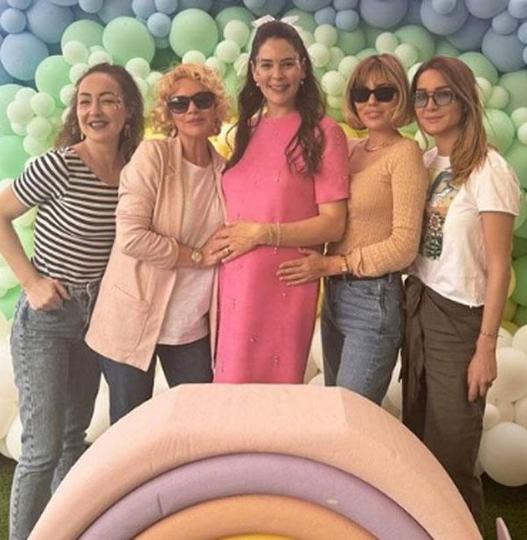 Yıldız Çağrı Atiksoy'dan hem doğum günü, hem baby shower partisi! 'Ömrümüz bir olsun'