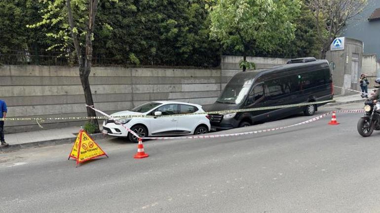 Şişli'de korku dolu anlar! Cadde çöktü araçlar içine düştü