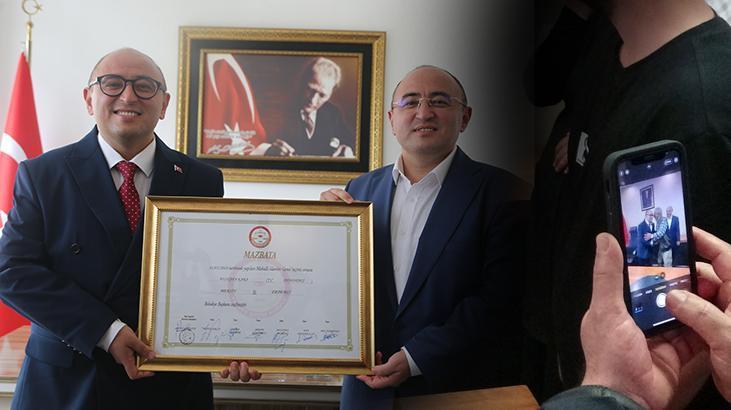 Mazbatayı alan belediye başkanını gören şaşkına döndü: Bir tane doğal dublörüm var