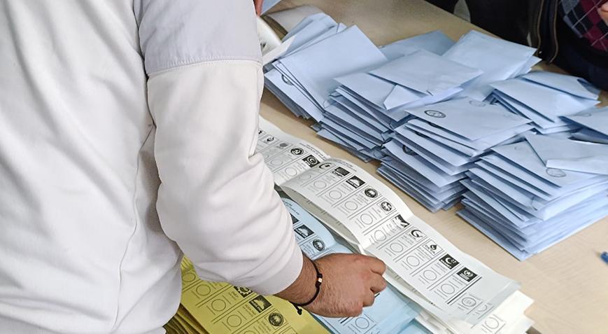 Gaziosmanpaşa’da yeniden oy sayımı tamamlandı! Hakan Bahçetepe 848 farkla kazandı