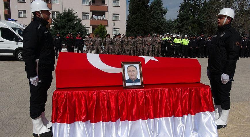 Kalp krizi geçirerek hayatını kaybeden polis memuru için tören