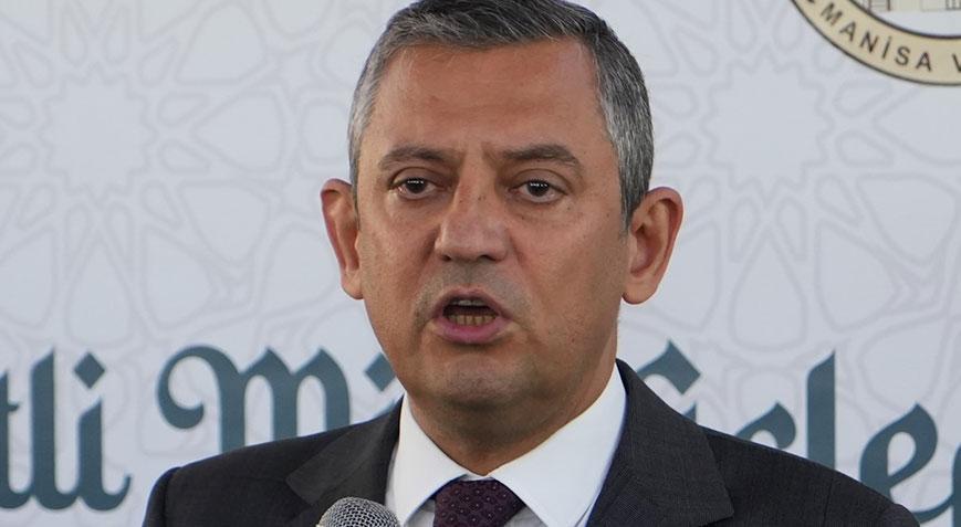 CHP lideri Özgür Özel Gezi tutuklularının yakınları ile bayramlaştı