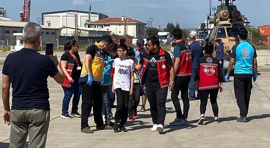 Çocuklarıyla teleferikte 22 saat mahsur kalan depremzede konuştu: Psikolojileri düzelsin diye getirdim, iyice bozuldu