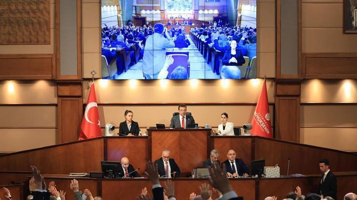 İBB’de seçim sonrası ilk meclis toplantısı yapıldı