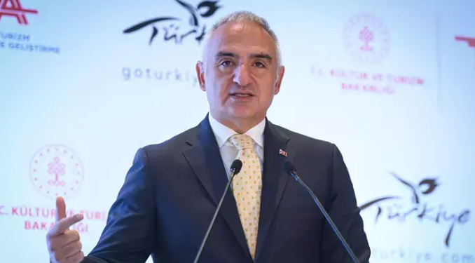 Bakan Ersoy turizm hedefini açıkladı