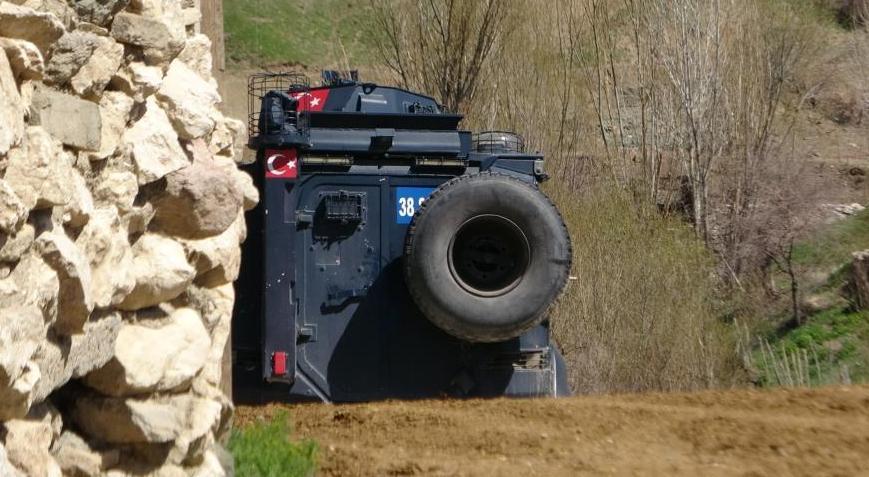 Kaçak kazı ihbarına gittiler! Ekipleri şoke eden manzara