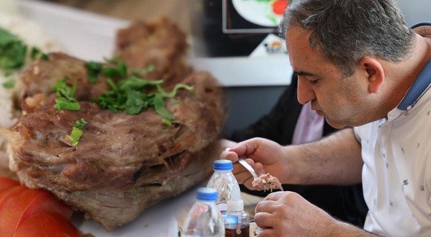 81 ilden geliyorlar! Sadece cuma günleri pişiriliyor, tam 7 saat sürüyor