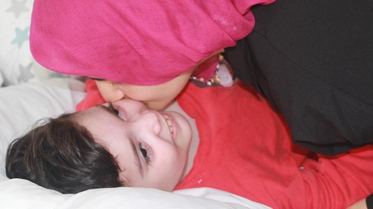 Doktorlar Metehan’ı tedavi edemiyor: Adı bilinmeyen bir hastalık