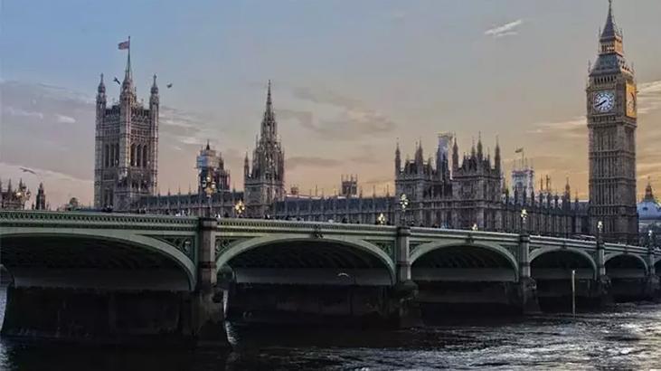 İngiltere hükümetinin sığınmacıları Ruanda’ya gönderme planı onaylandı: Tasarı neden tartışılıyordu?