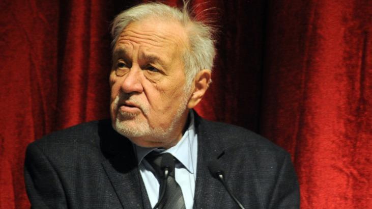 İlber Ortaylı uçağa bindikten sonra rahatsızlandı: Sefer gecikmeli gerçekleşti