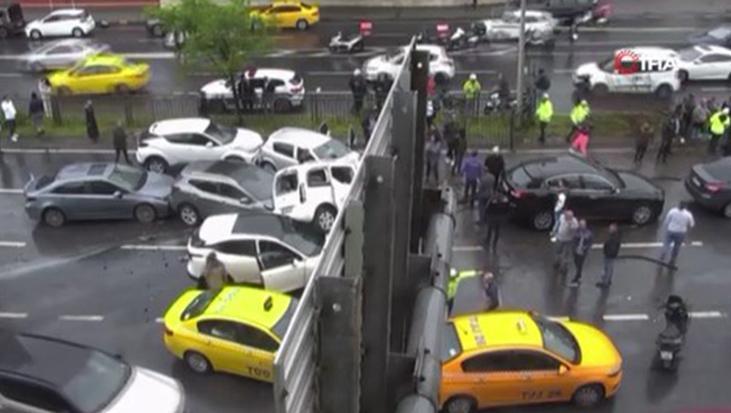 Son dakika: İstanbul’da zincirleme kaza! Çok sayıda ekip sevk edildi
