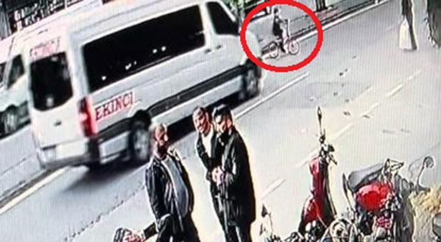 Bisikletle yolun karşısına geçerken minibüsün çarptığı 7 yaşındaki çocuk hayatını kaybetti