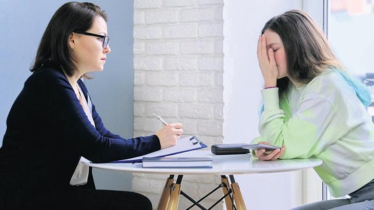 Okullarda ortalama 500 öğrenciye 1 rehber düşüyor