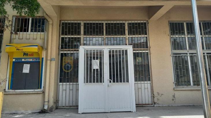 Depreme dayanıksız diye boşaltılan PTT binasını satışta!