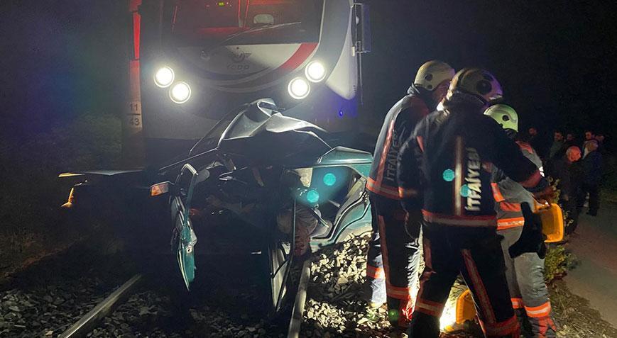 Malatya’da korkunç kaza! Trenin altında kalan aracın şoförü hayatını kaybetti