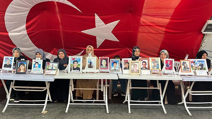 Evlat nöbetinde buruk Anneler Günü