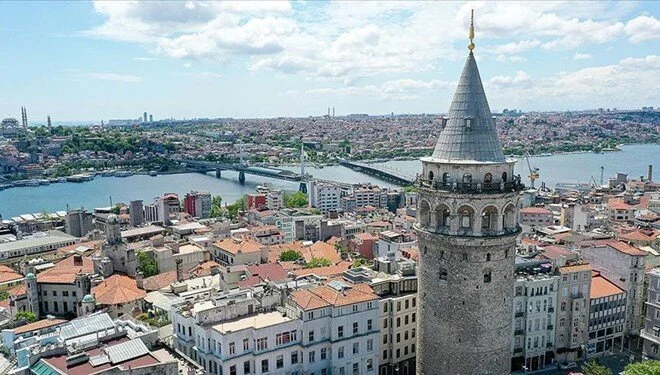 Galata Kulesi Ziyaretçilere Yeniden Açılıyor