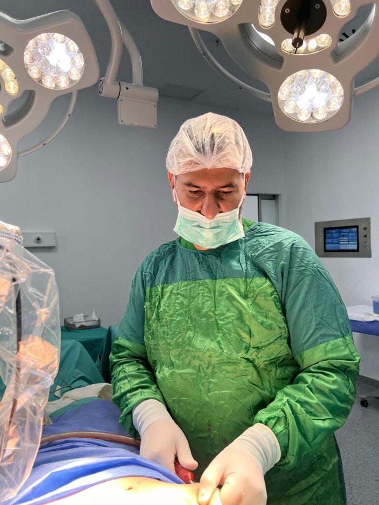 Dr.Mustafa Buğra Kardaşlar Obezite'ye Dair