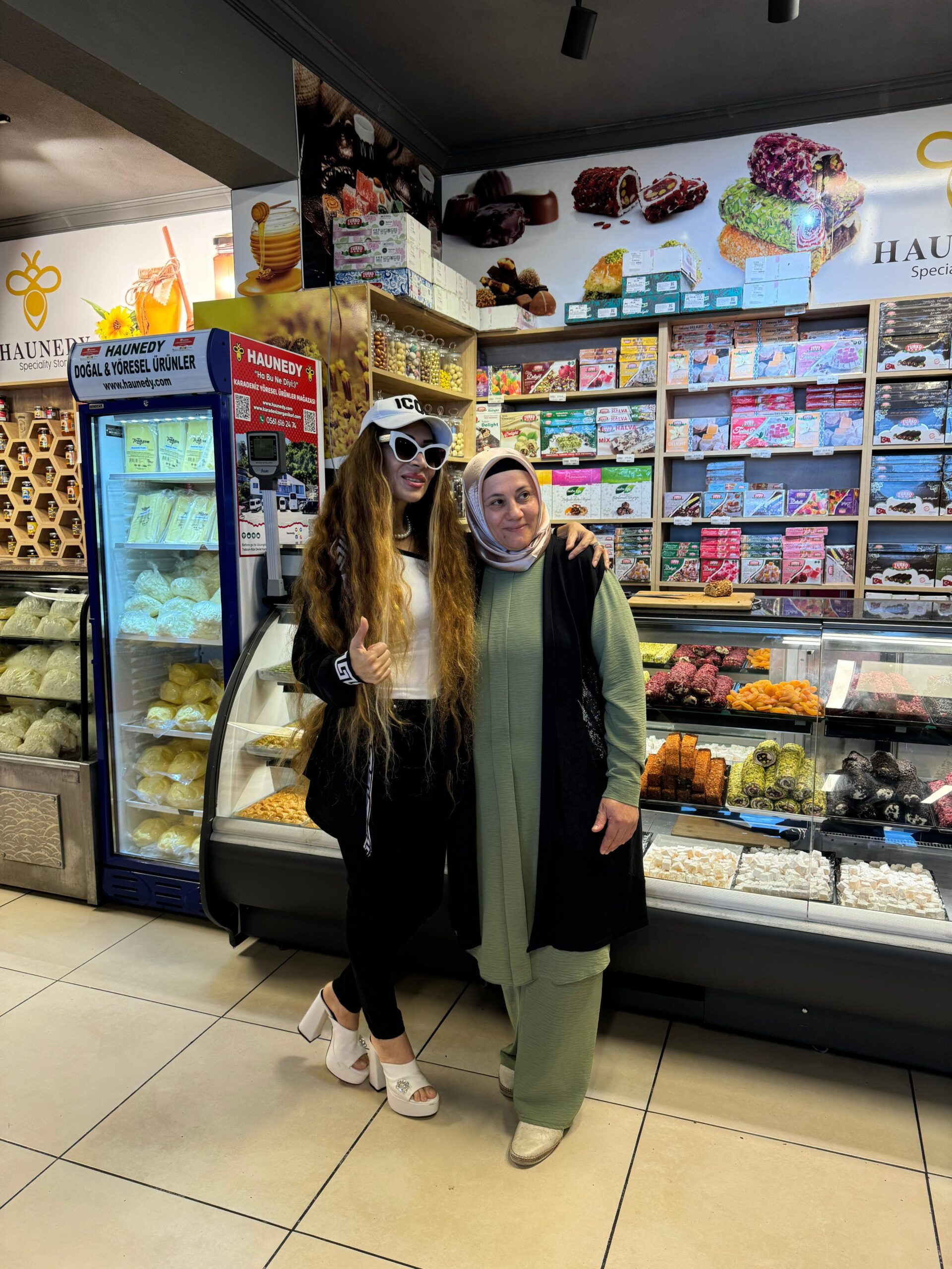 Onur Atmaca, Orhan Aykut ve Mülayim Çimen Haunedy’de Yöresel Ürünleri İnceledi