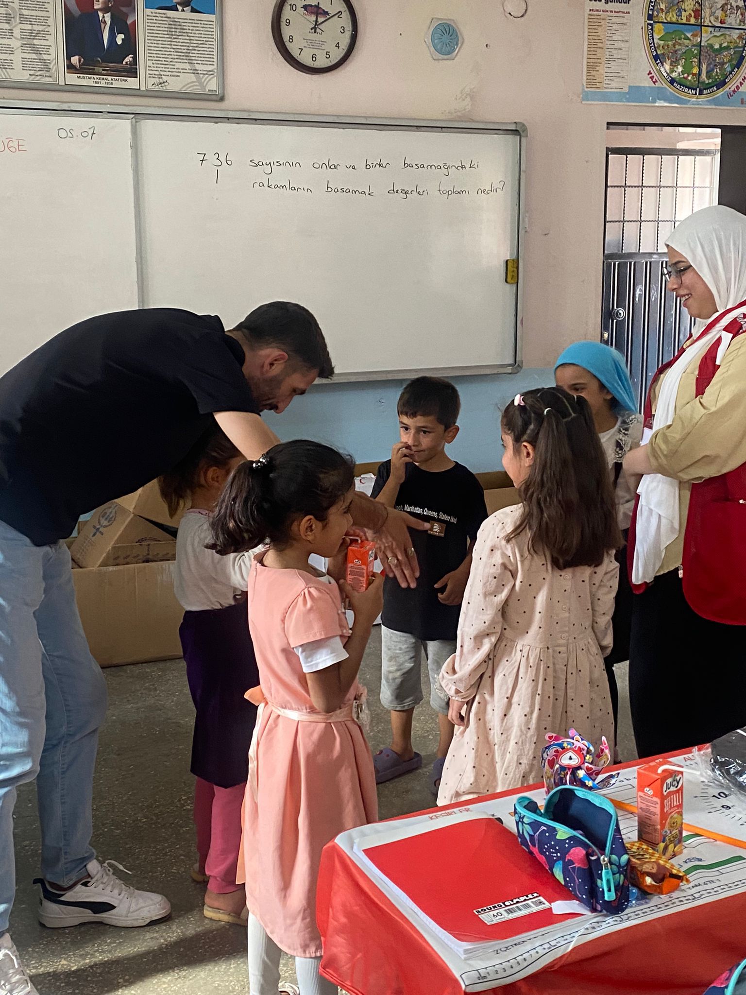 Payaslı Medya: Evrim Özcan ve Sedat Dörtkardeş Sunumu ile Yardım Yemeği