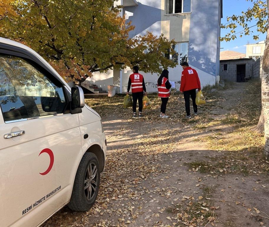 Çağlar Toğal’ın Sosyal Sorumluluk Projesi: Adilcevaz Yardımları