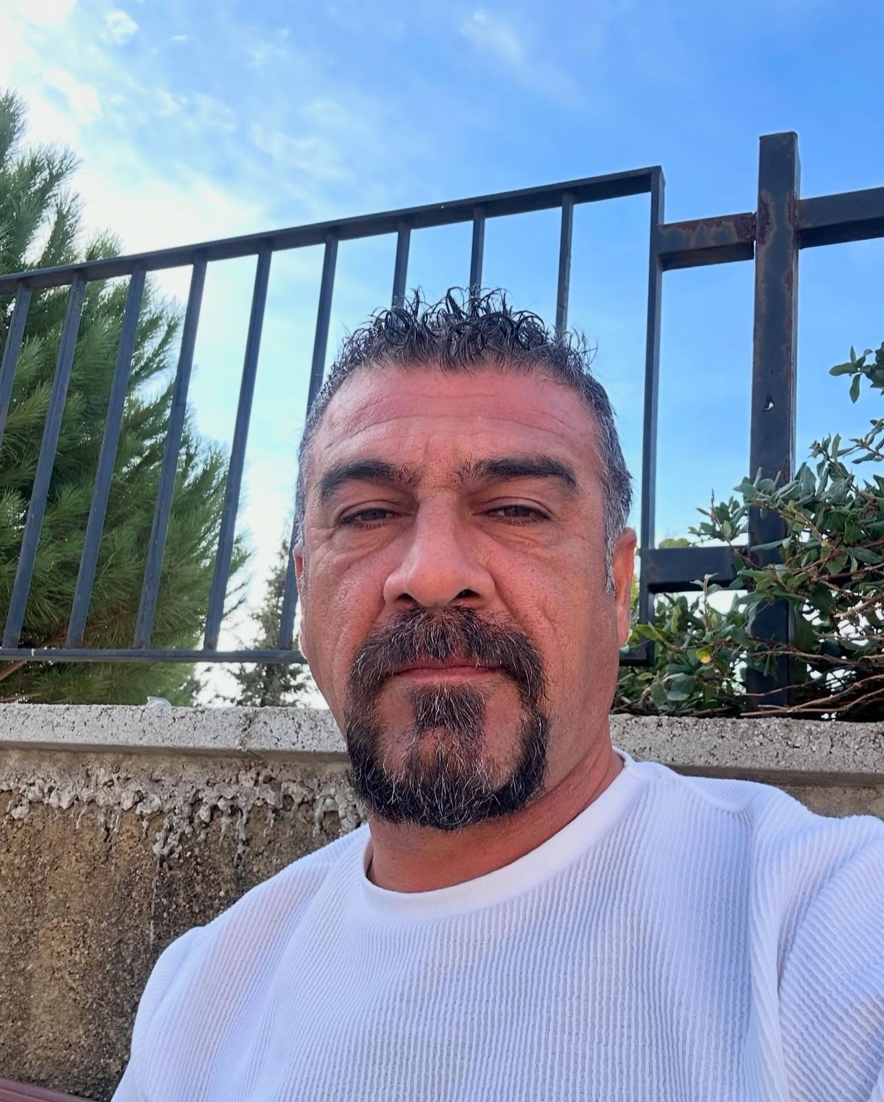 Ercan Demircan ile Askıda İyilik: Öğrencilere Mutluluk Taşıyan Proje