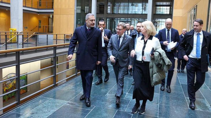 Bakan Fidan, Almanya Federal Meclisi’ni Ziyaret Etti