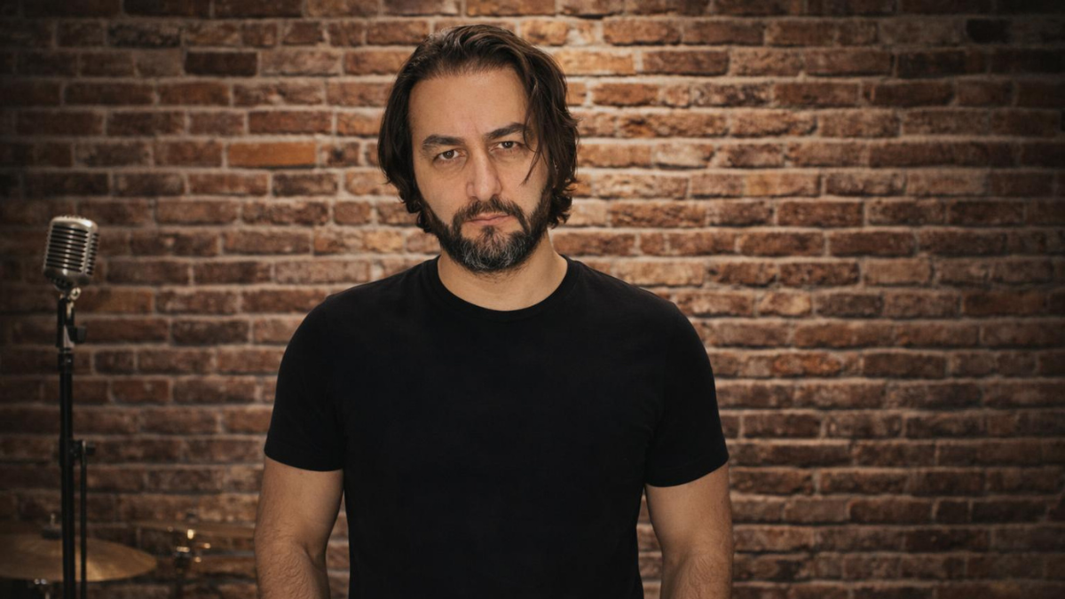 Volkan Ladre’den İçe Bakan Bir Şarkı: “Vicdan Dönüyor” Yeni Bir Anlatımın Kapısını Aralıyor