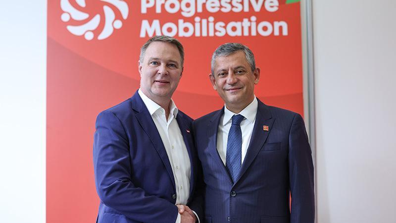 ÖZGÜR ÖZEL’DEN AVRUPA ÇIKARMASI: CHP VE SPÖ LİDERLERİNDEN ‘İLERİCİ’ TEMAS