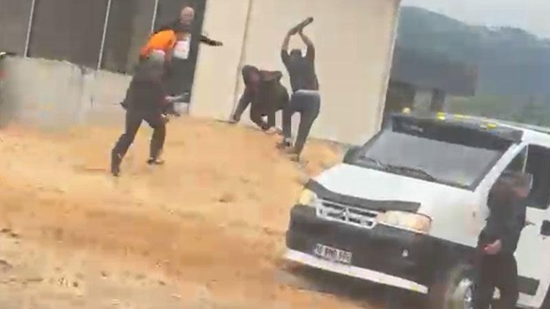 Nilüfer’de Çekici Dehşeti: Önce Aracını Üstlerine Sürdü, Sonra Sopayla Saldırdı!