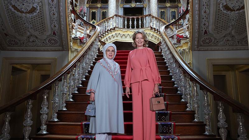“Asırlık Zarafet” Sergisi ve Kültürel Hediyeler İlgi Gördü