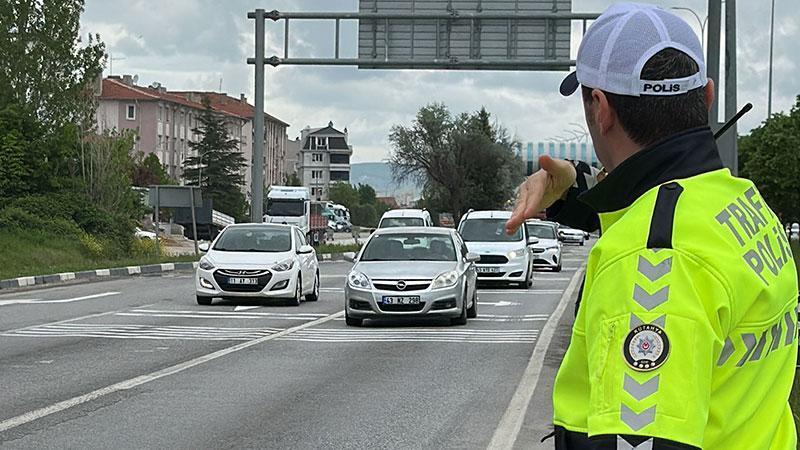 Kurban Bayramı Öncesi Kütahya Yollarında 10 Kilometrelik Trafik Yoğunluğu