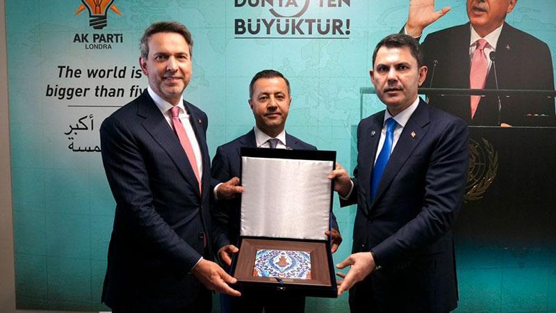 Bakan Kurum ve Bayraktar’dan Yurt Dışı Teşkilatına Teşekkür Mesajı