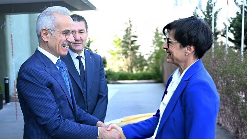 Bakan Uraloğlu, AB Komiseri Marta Kos ile Bir Araya Geldi! Gündemde Ulaşım ve Orta Koridor Vardı