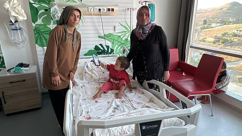 Bahçeden Kaçan Köpek 4 Yaşındaki Çocuğa Saldırdı: Kafasına 22 Dikiş Atıldı